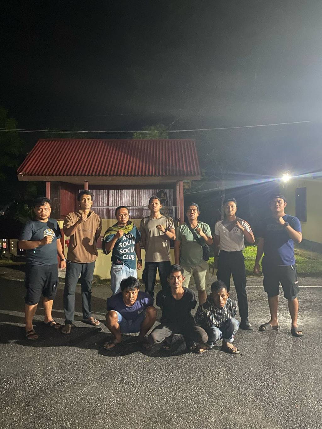 Kantongi Satu Paket Sabu Tanpa Izin, Tim Spider Satresnarkoba Polres Solok Tangkap Tiga Orang&nbsp;Pelaku