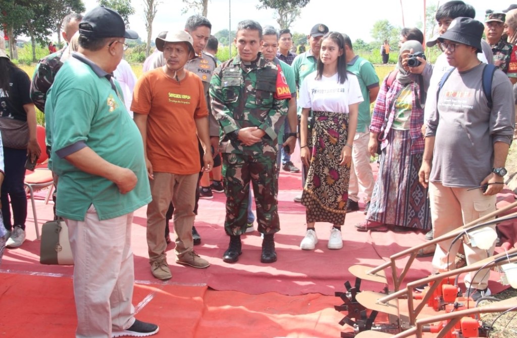 Solidnya Forkopimda Kota Blitar, Gelar Panen Padi Sehat Dan Adat Methik Pari Kota Blitar 2024