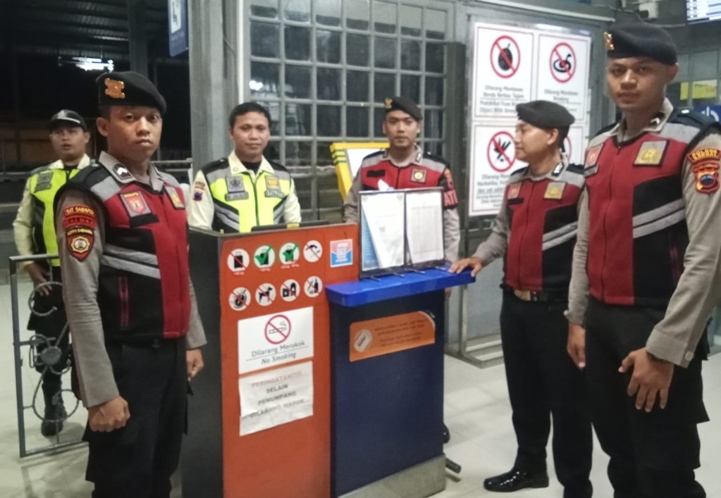 Minimalisir Tindak Kejahatan, Unit Turjawali Sat Samapta Polres Kendal Sambangi Stasiun Kereta&nbsp;Api