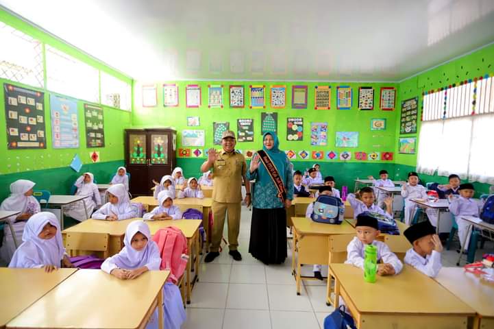 PJ Bupati Asra Minta Guru dan Murid Berkolaborasi Dalam Mendidik&nbsp;Anak